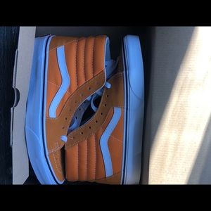 Vans/Dark Cheddar/Size 6.5/Brand New